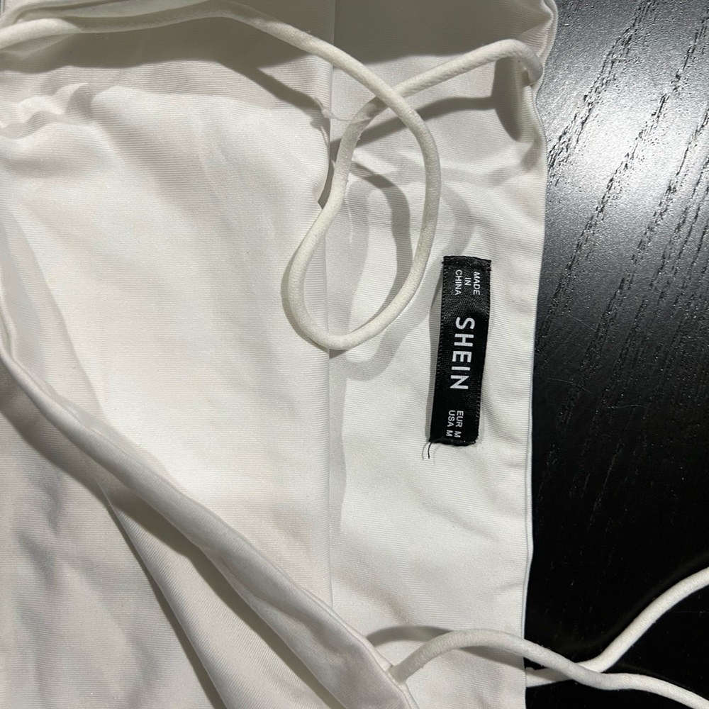 Crop top - Picture 2 of 2